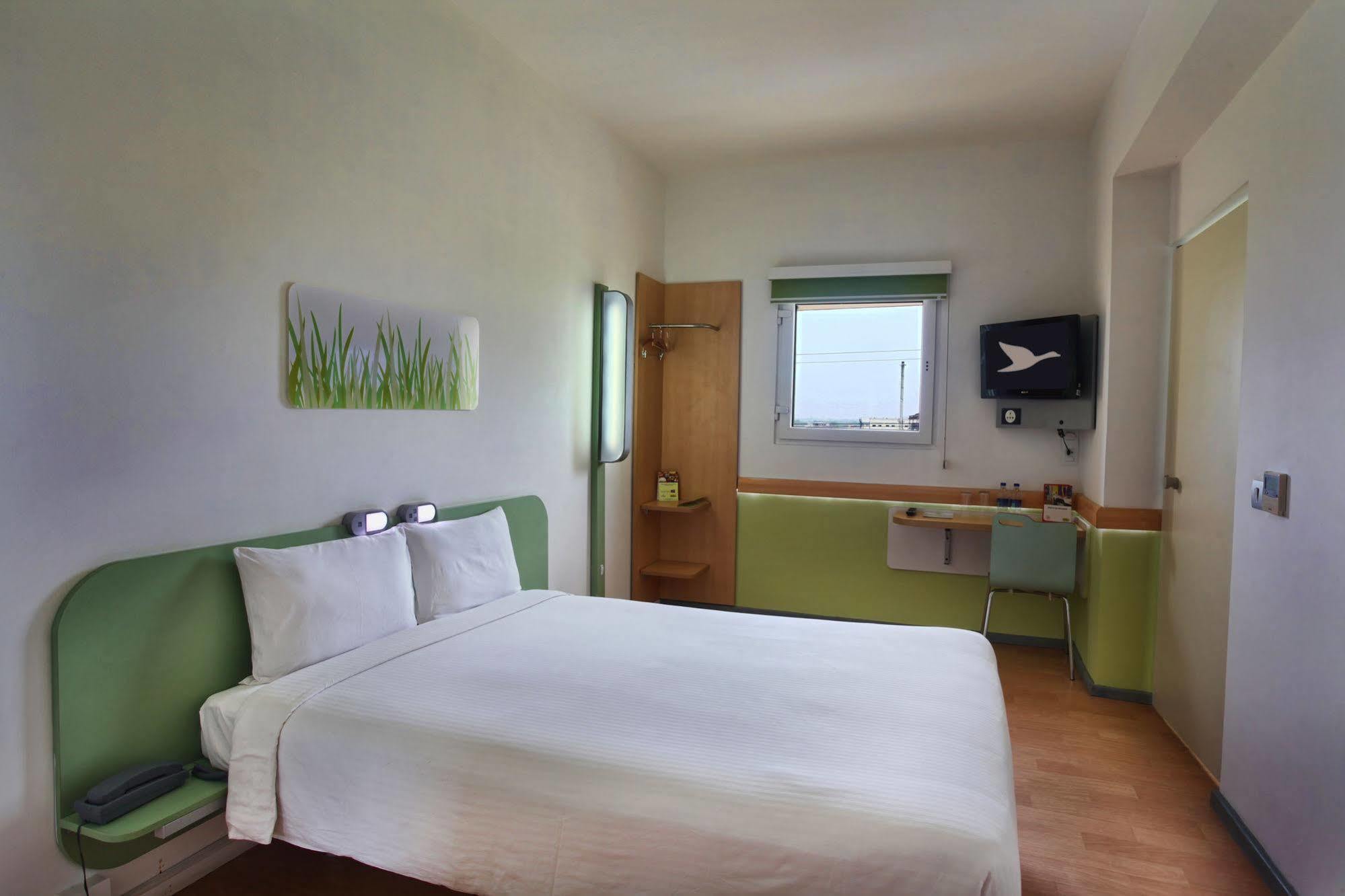 Hotel Caspia Pro Greater Noida Extérieur photo